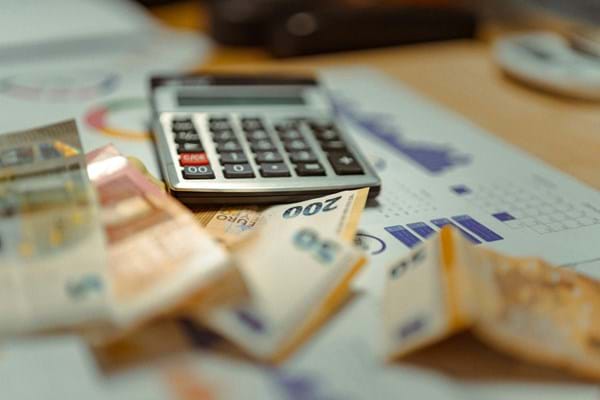 Completed Assignmnet - Senior Payroll Specialist  - German Social Services Business